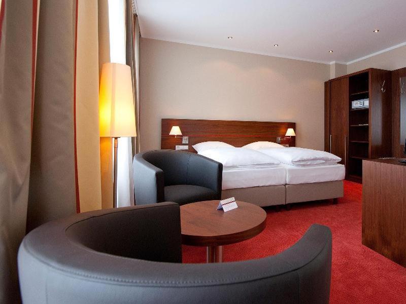 Hotel Kocks Am Muehlenberg Muelheim an der Ruhr Room photo
